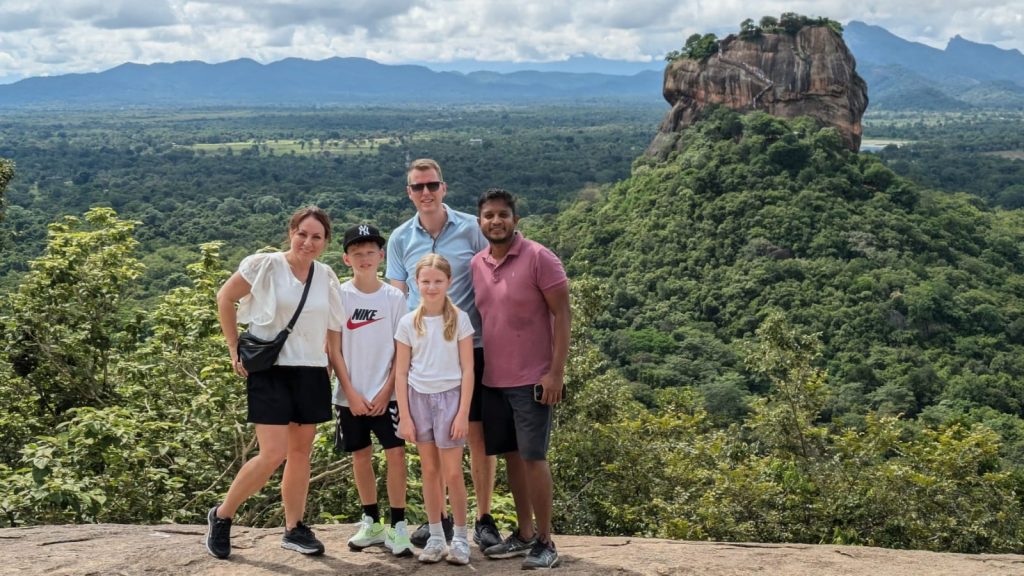 Travel Sri Lanka with Chathu Lanka Tours